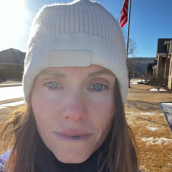 Meet your Posher, Marianne - Picture 1 of 1